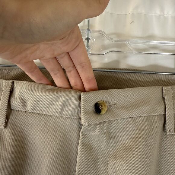 Wrangler Ultimate Khaki Pants Men's 38x30 Tan Flat Front Classic Fit No Iron - Picture 4 of 10